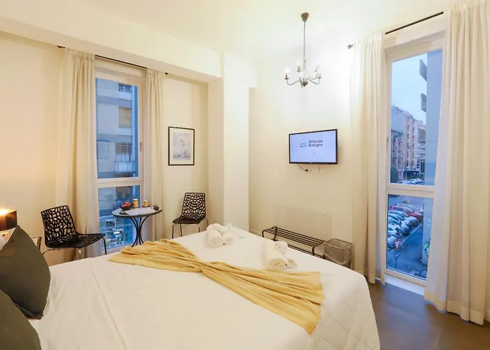 G House 3* Bolonia