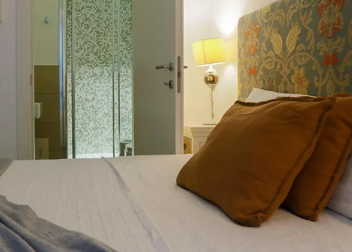 G House 3* Bolonia