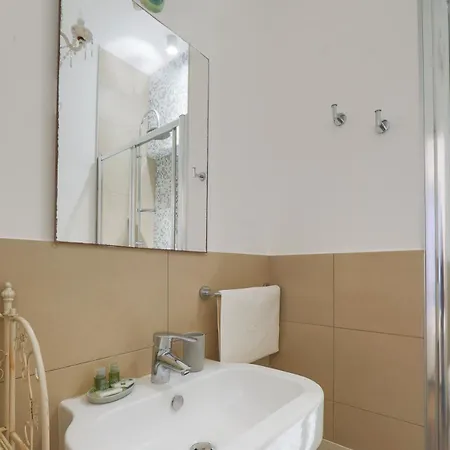 G House 3*